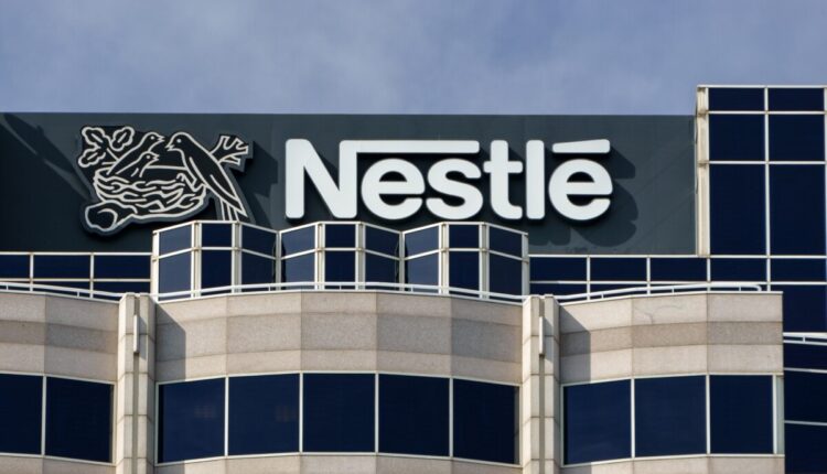 Nestlé abre VAGAS para pessoas com mais de 50 ANOS; veja como se inscrever