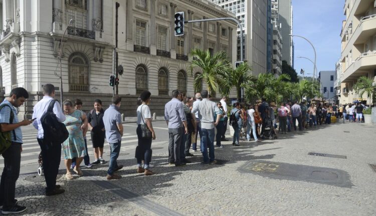 Governo bate o martelo e atendimento prioritário tem NOVA MUDANÇA no Brasil