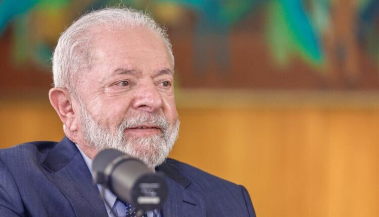 Salário Mínimo precisa de reajuste real todo ano, segundo Lula