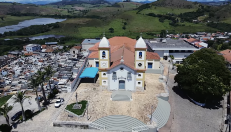 Concurso Minas Gerais: Prefeitura de Liberdade (MG) abre vagas para todos os níveis