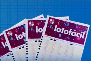 Bolão Quente - Confira o resultado da Loto Fácil: Data: 08/07/20 Concurso:  1990 Valor Estimado: R$ 2.500.000,00 Na Loto Fácil ganha o prêmio principal  quem acertar os 15 números sorteados, mas se