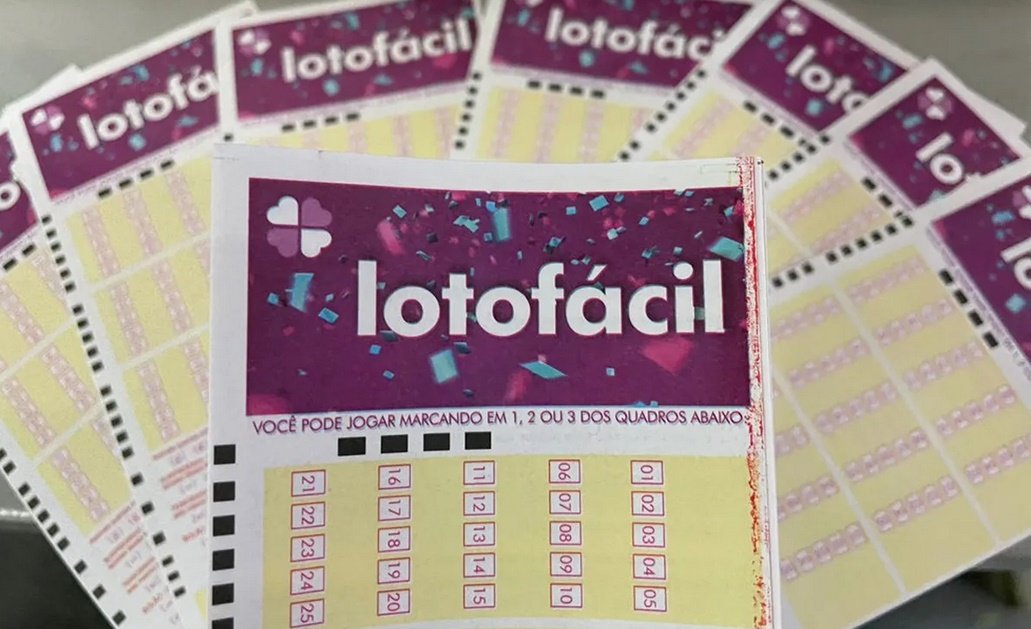 A lotofácil é uma das modalidades mais recentes da Loteria e tem sorteios diários, de segunda-feira a sábado, às 20h.