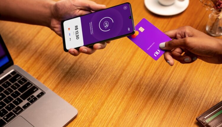 Nubank utiliza valor nas Caixinhas para aumentar limite do cartão de crédito
