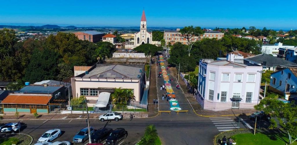 Prefeitura no Rio Grande do Sul abre concurso público com salários acima de R$ 17 mil