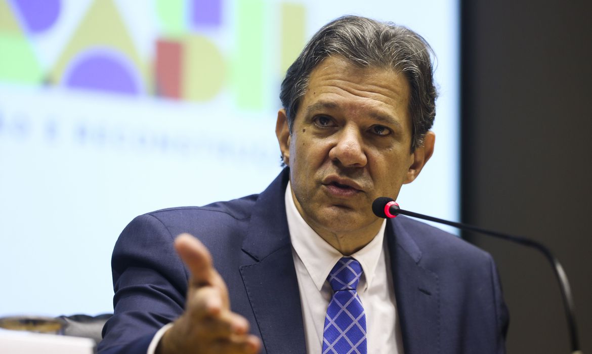 Reforma do Imposto de Renda deve ser adiada, diz Fernando Haddad