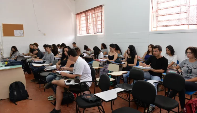 Unicamp em Limeira recebe inscrições para cursinho pré-vestibular gratuito