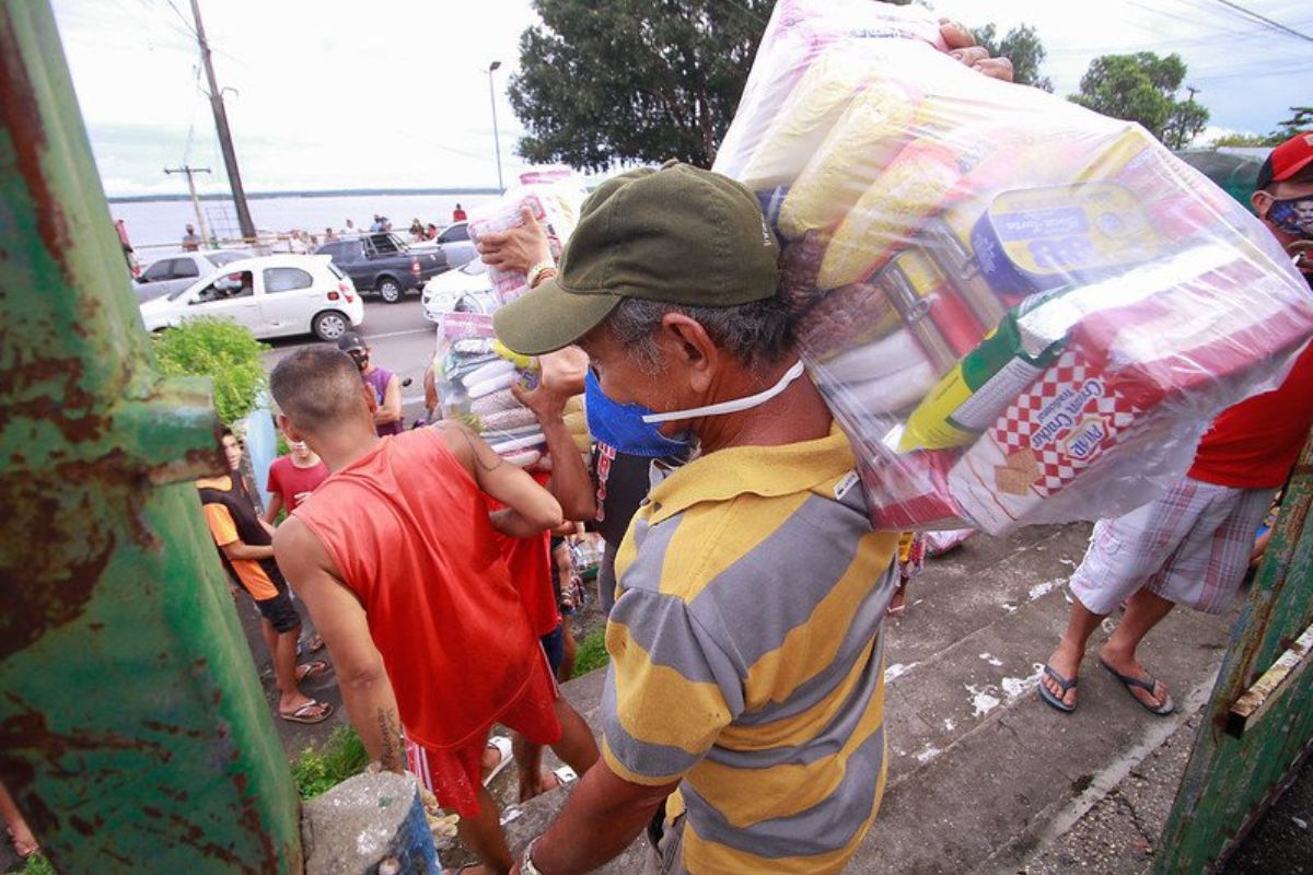 VAI SAIR! Cesta básica será distribuída para ESTE grupo de cidadãos