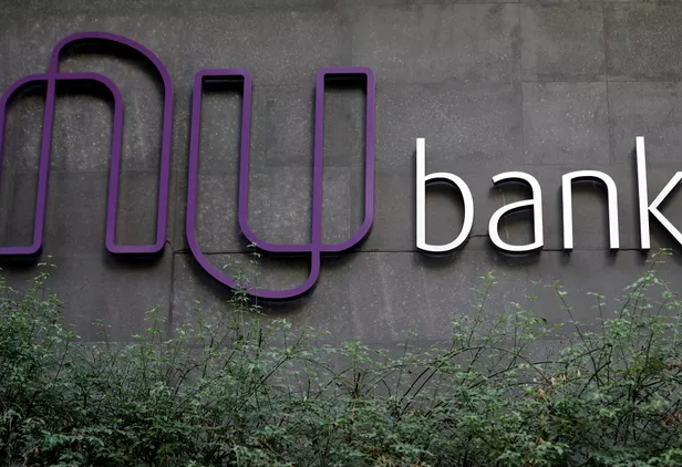 Nubank vende quase R$1 bilhão de ações do banco digital; confira