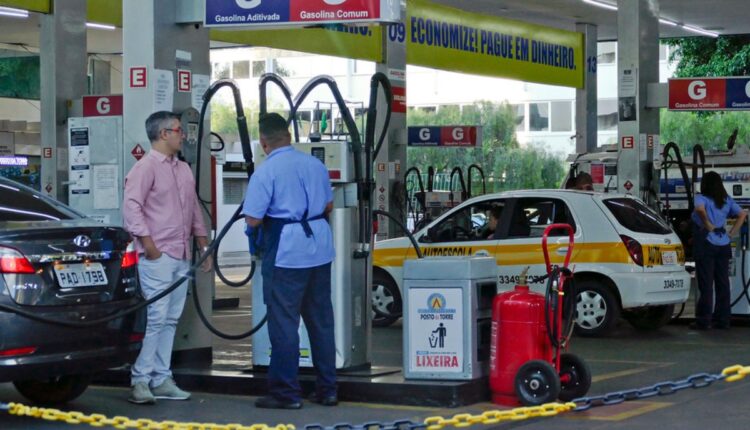 Péssima Notícia para brasileiros que usam Gasolina acaba de sair