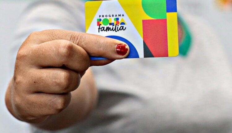 Cartão Bolsa Família: como solicitar o novo cartão do programa? Aprenda agora