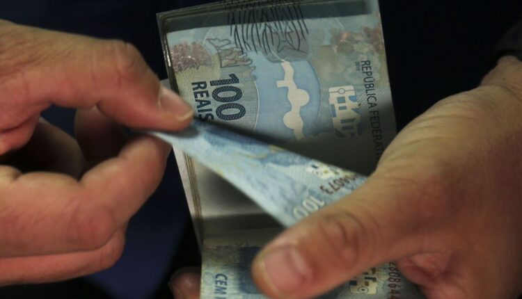 Piso salarial de São Paulo sobe para R$ 1.550 e supera salário mínimo nacional