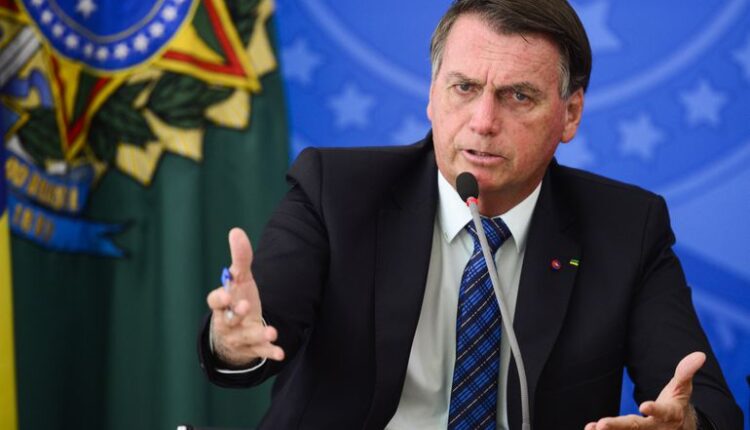 Bônus do INSS pago durante gestão Bolsonaro aumentou aposentadorias negadas, diz jornal
