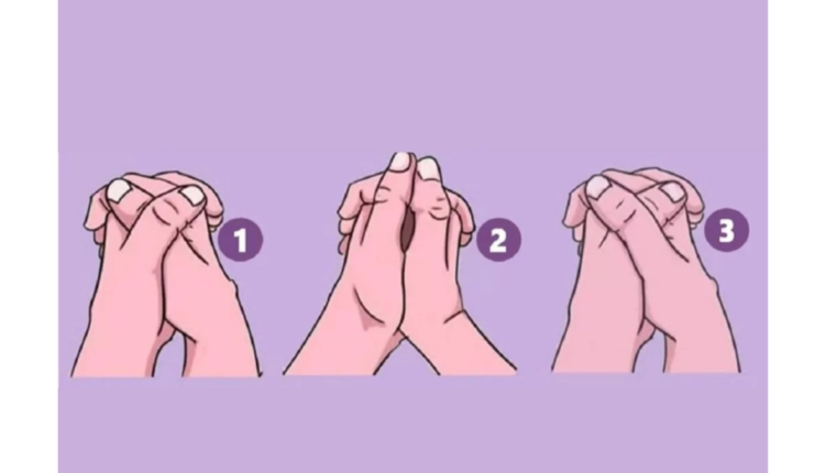 como você entrelaça os dedos