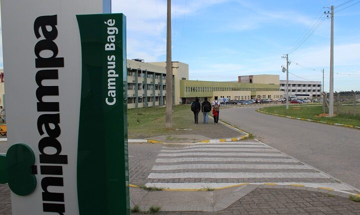 Entrada de campus da Unipampa em Bagé. Imagem: Divulgação