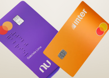 Cartões do Nubank e Banco Inter, representando opções de investimento acessíveis e práticas.