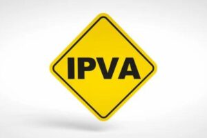 Brasileiros em FESTA: Motoristas podem aproveitar isenção do IPVA; veja como
