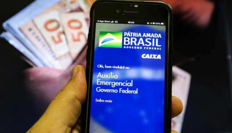 AUXÍLIO BRASIL: Indenização de R$15 MIL será paga aos beneficiários; veja se você está na lista
