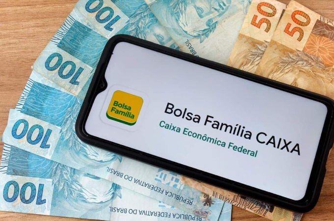BOLSA FAMÍLIA vai pagar adicional de R$200 em setembro; veja como receber