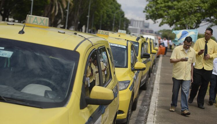 CGU identifica irregularidades em pagamentos de auxílio para taxistas
