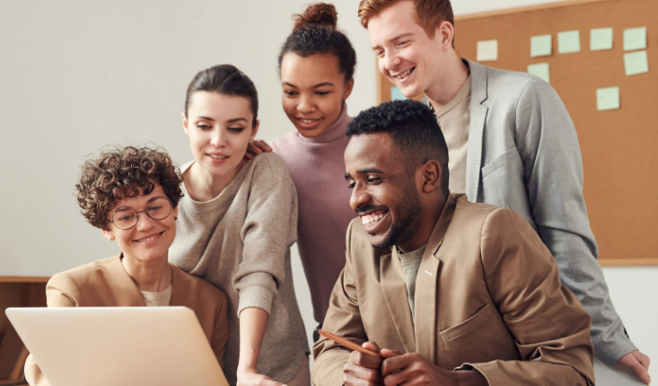 Como encontrar a empresa certa? Descubra qual é o ambiente de trabalho ideal