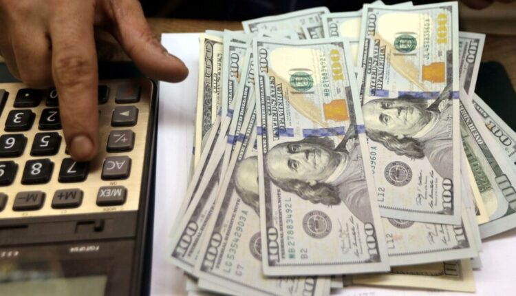 Dólar cai levemente na sessão, apesar das preocupações vindas dos EUA