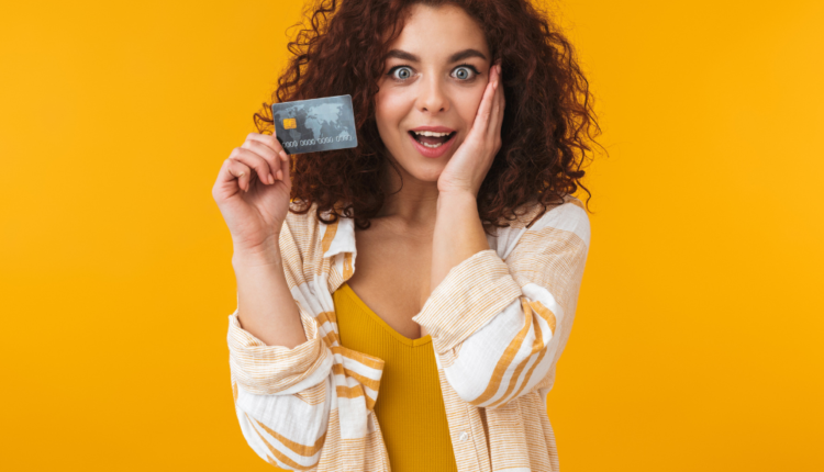 dicas para ganhar dinheiro usando o cartão de crédito
