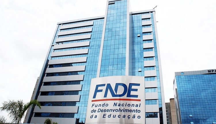 FNDE abre concurso público com 100 vagas