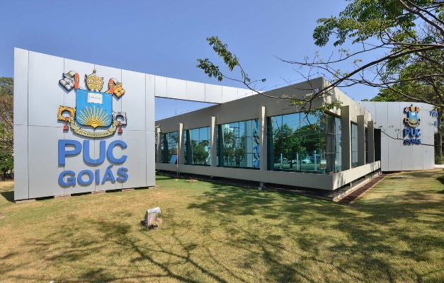 PUC-Goiás