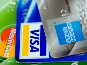Cartão de crédito: Veja como pagar a fatura sem usar o rotativo