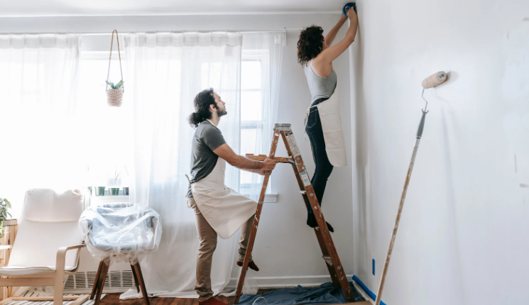 Vale a pena reformar um apartamento alugado? Entenda as regras e possibilidades