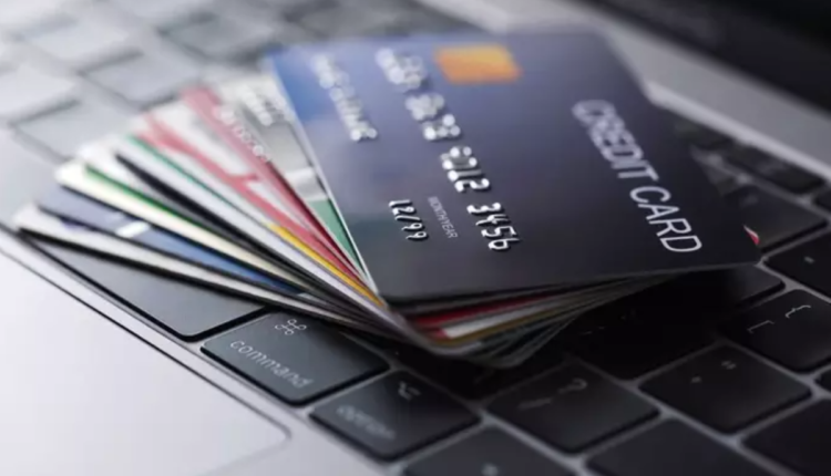Cartão de crédito que aprova limite até para negativados: saiba como pedir