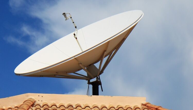 Receba de graça: Veja o passo a passo para conseguir um kit de antena parabólica digital gratuito