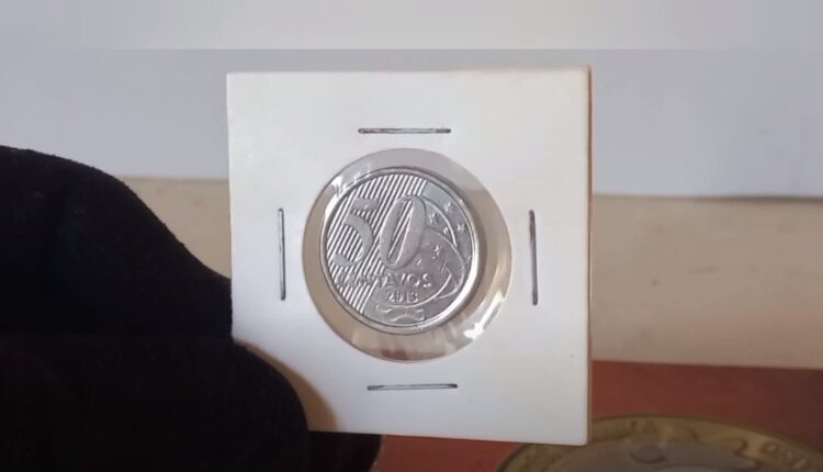 moeda de 50 centavos com este detalhe