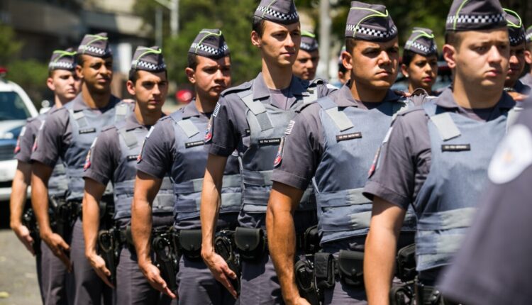 Polícia Militar do Estado de São Paulo (PM SP) irá contratar por meio de concurso público 2700 soldados.