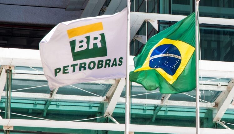 Petrobras corta preço da gasolina mas aumenta valor do diesel nas distribuidoras (Confira!)