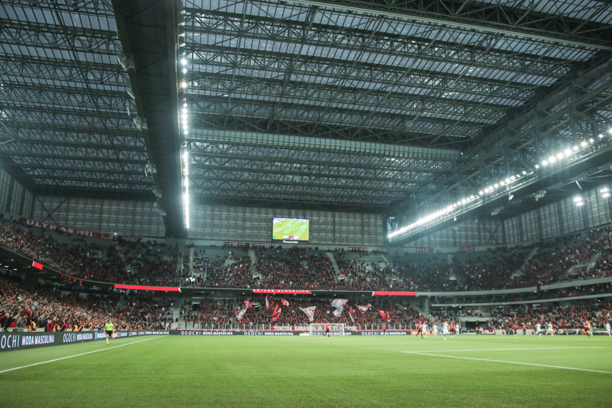 Jogos hoje (25/11/23) ao vivo de futebol: onde assistir e horário