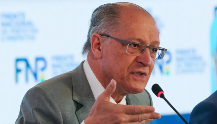 DESENROLA PARA EMPRESAS? Alckmin propõe alternativas após REFORMA TRIBUTÁRIA