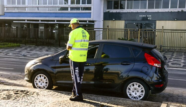 Dor de cabeça para MOTORISTAS que NÃO PRESTAM ATENÇÃO e levam ESTAS multas