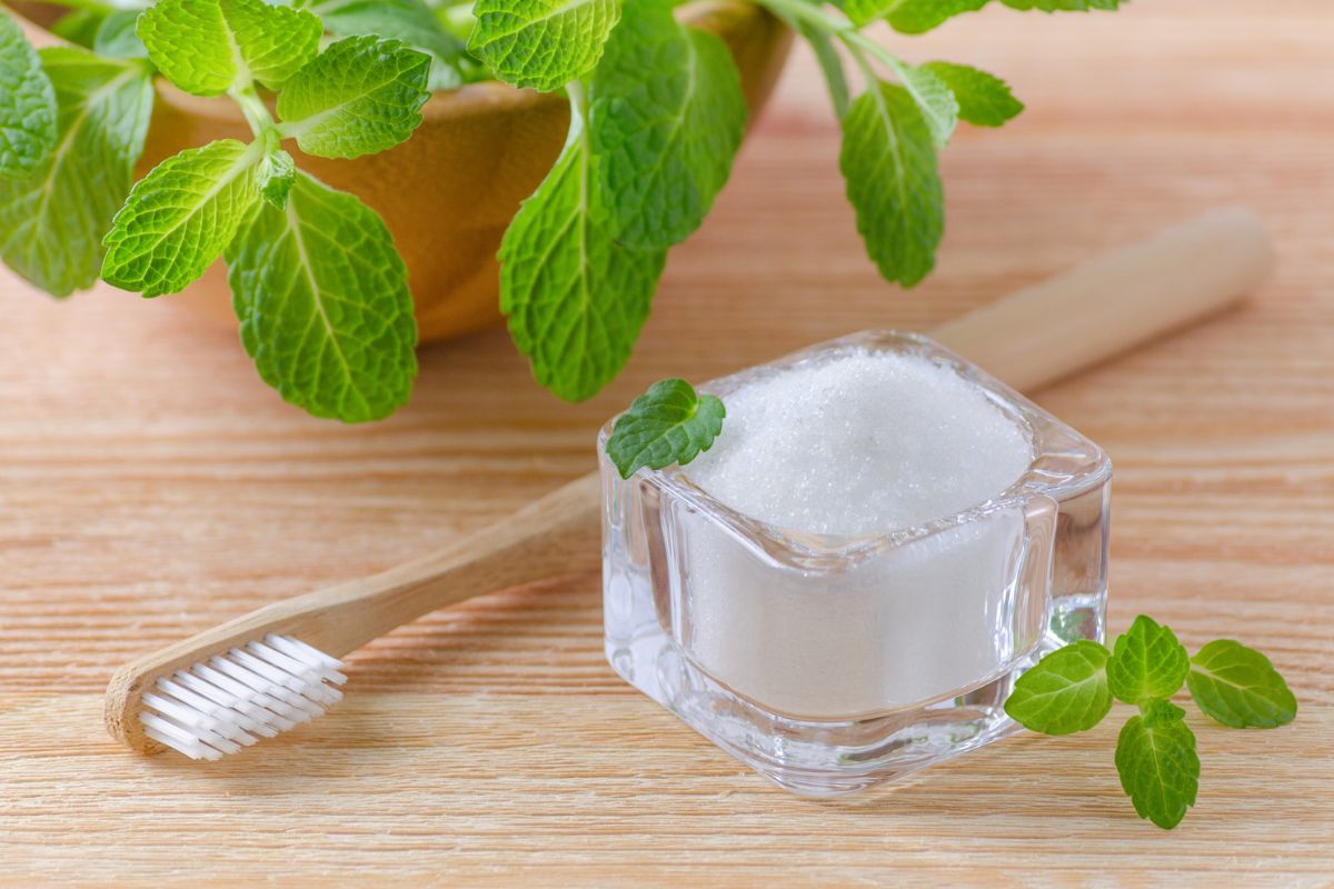 Esta mistura com pasta de dente e sal vai te surpreender - Reprodução Canva