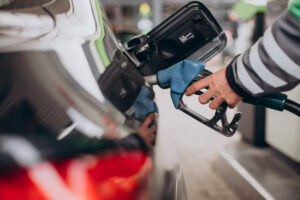 Impacto no valor dos combustíveis: IBGE anuncia dados de 2023