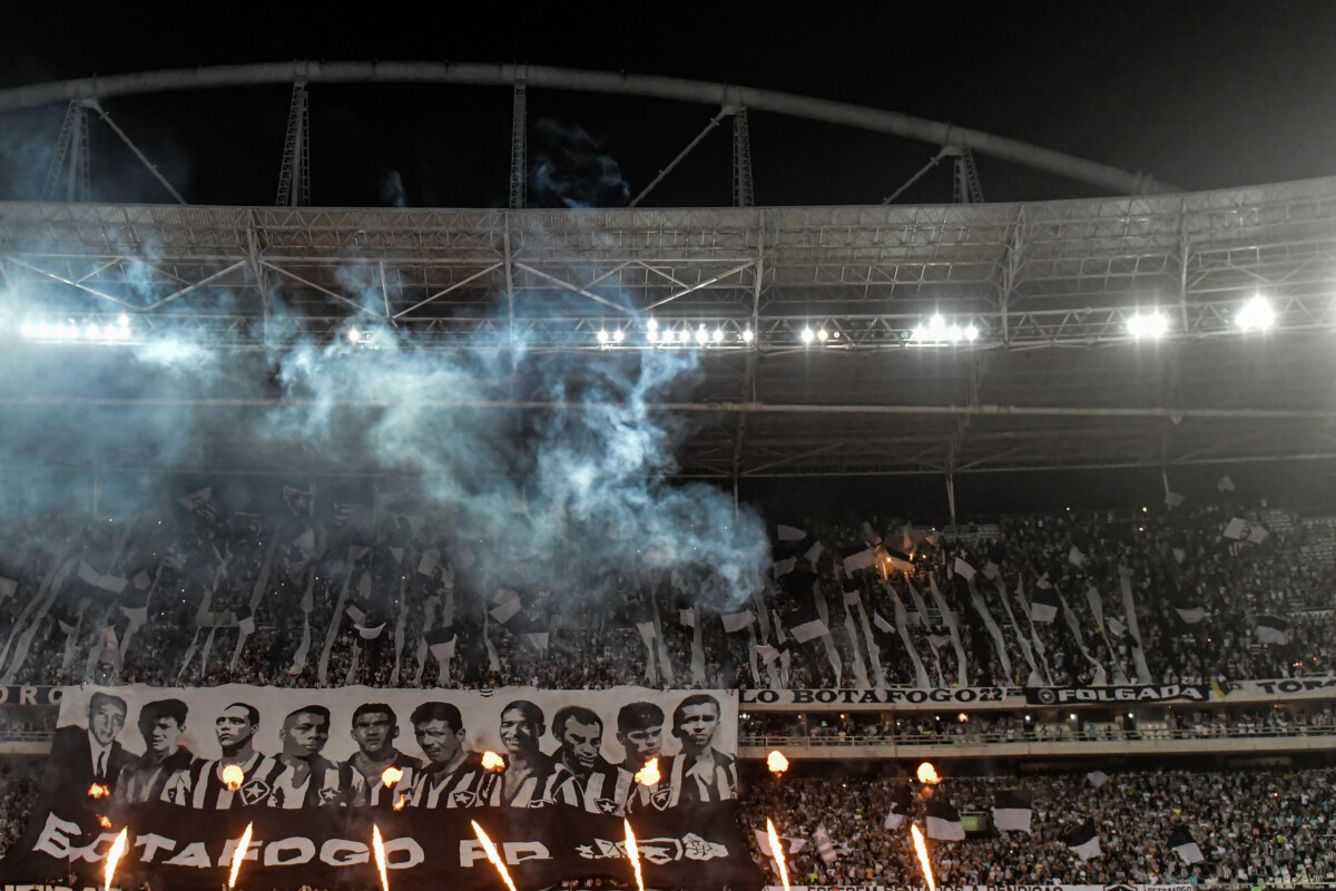 Jogos de futebol hoje, domingo, 11; onde assistir ao vivo e horários