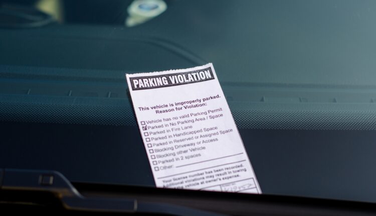 Motoristas: esta é a forma certa de transformar multa em advertência