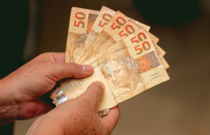 Pix para aposentados? CJF libera R$ 2,1 bilhões para quitar dívidas judiciais do INSS