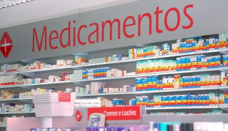 Setor farmacêutico prevê novo aumento em remédios e consumidores reclamam
