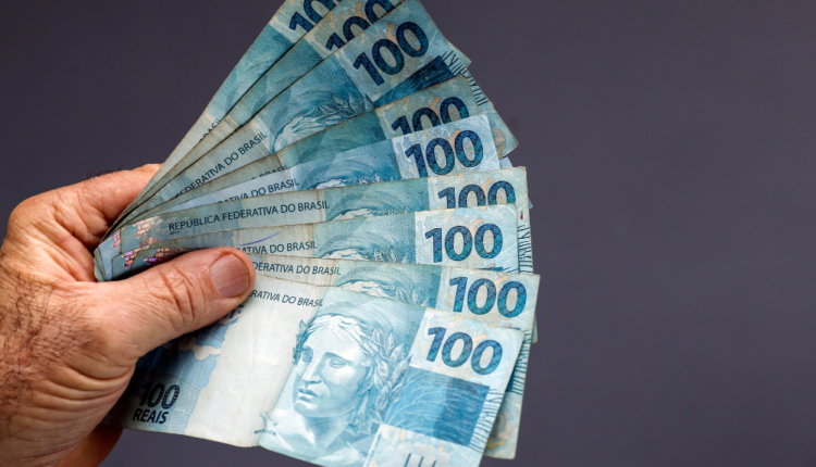 Cédula rara de R$ 100 vale até 300,00 REAIS; Veja o modelo e confira a carteira