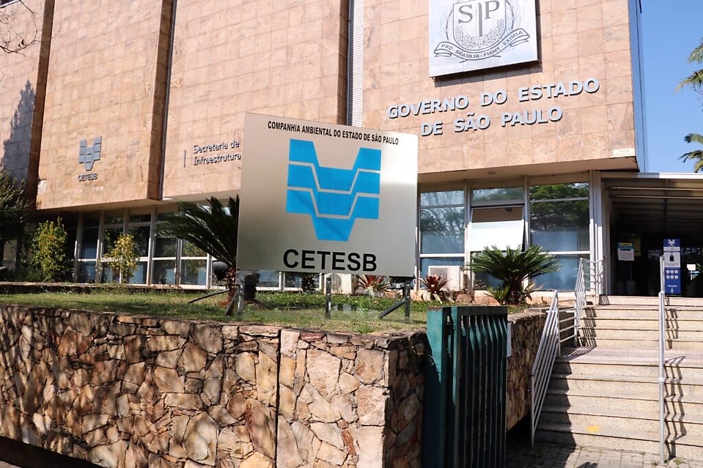 CETESB abre CONCURSO com mais de 200 vagas e iniciais de até R$ 8 mil
