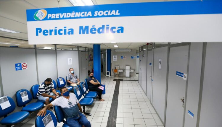 INSS: peritos médicos ameaçam entrar em greve em janeiro
