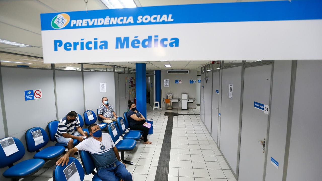 INSS: peritos médicos ameaçam entrar em greve em janeiro