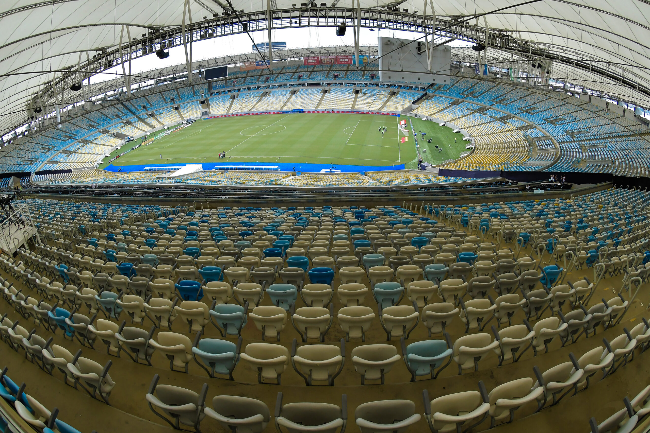 Jogos de hoje (03/12/2023): onde assistir futebol europeu e Brasileirão ao vivo com horários