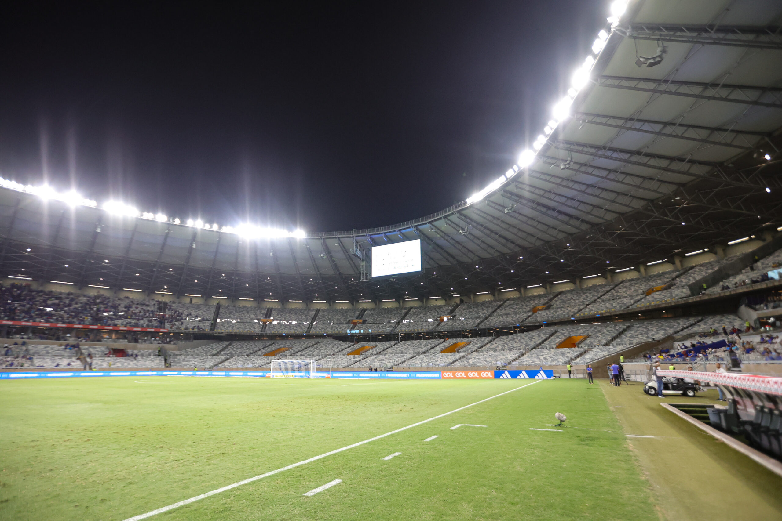 Jogos de futebol hoje, terça, 12; onde assistir ao vivo e horário